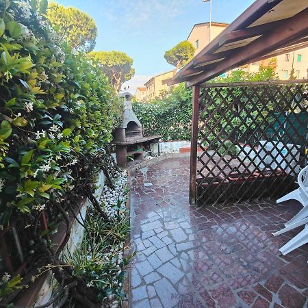 L'Appoggio Perfetto Apartment Viareggio Luaran gambar