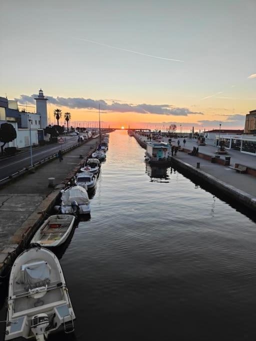 L'Appoggio Perfetto Apartment Viareggio Luaran gambar