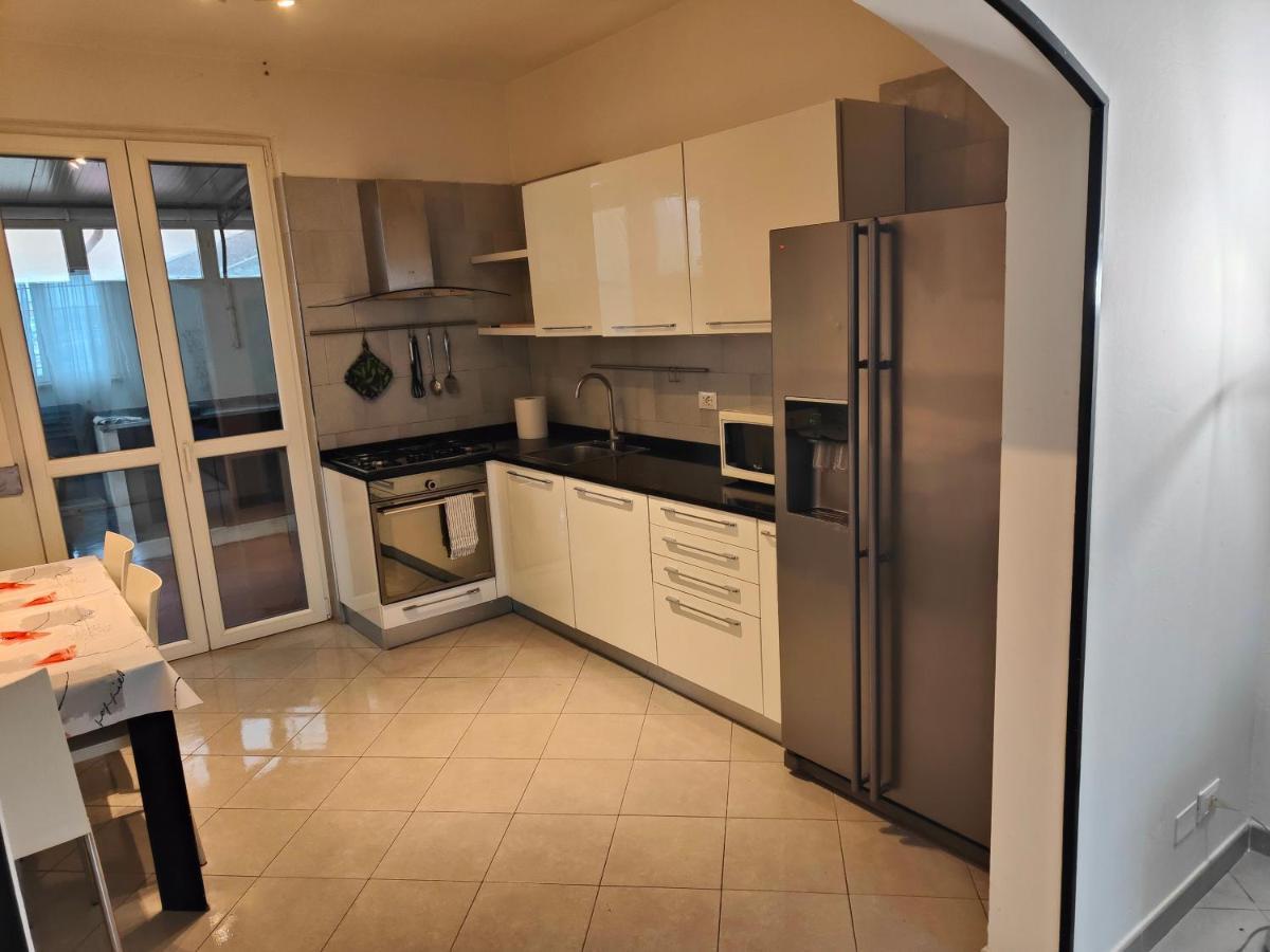 L'Appoggio Perfetto Apartment Viareggio Luaran gambar